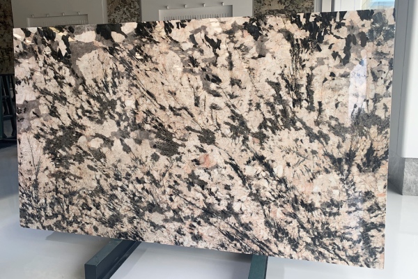 luxury black and pink granite for feature wall