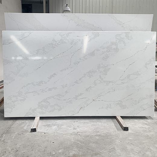 Comptoir fabriqué en dalles de quartz par un fabricant chinois