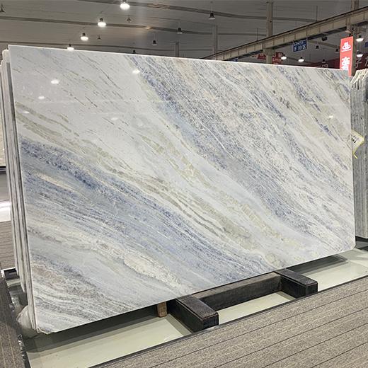 dalle de marbre bleu cristal translucide