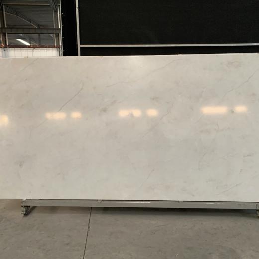 dalle de quartz blanc à surface semblable à du jade