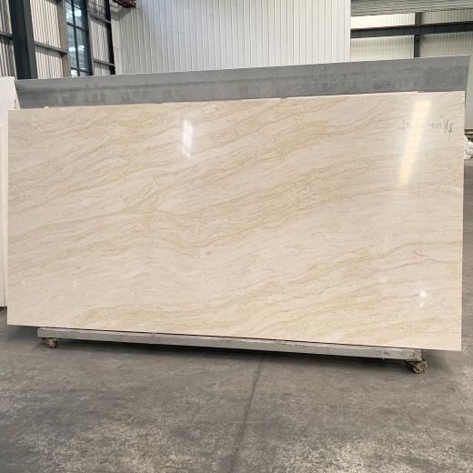 Dalle de quartz de luxe avec veines jaunes fabriquée en Chine