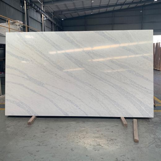 Dalle de quartz premium fabriquée en Chine avec veines bleues