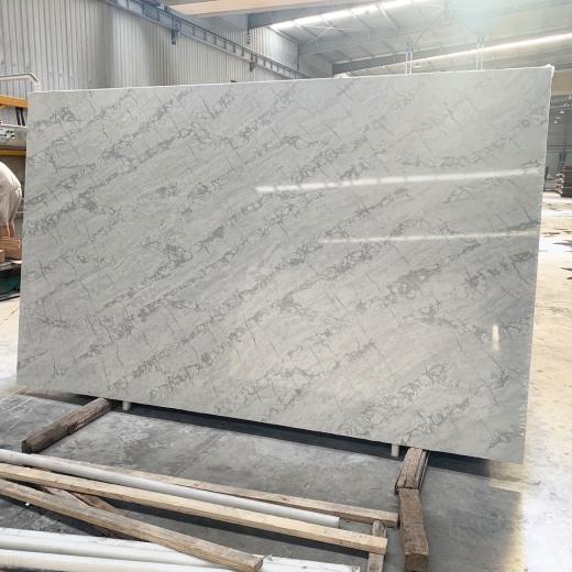 Dalle de pierre reconstituée en quartz gris premium